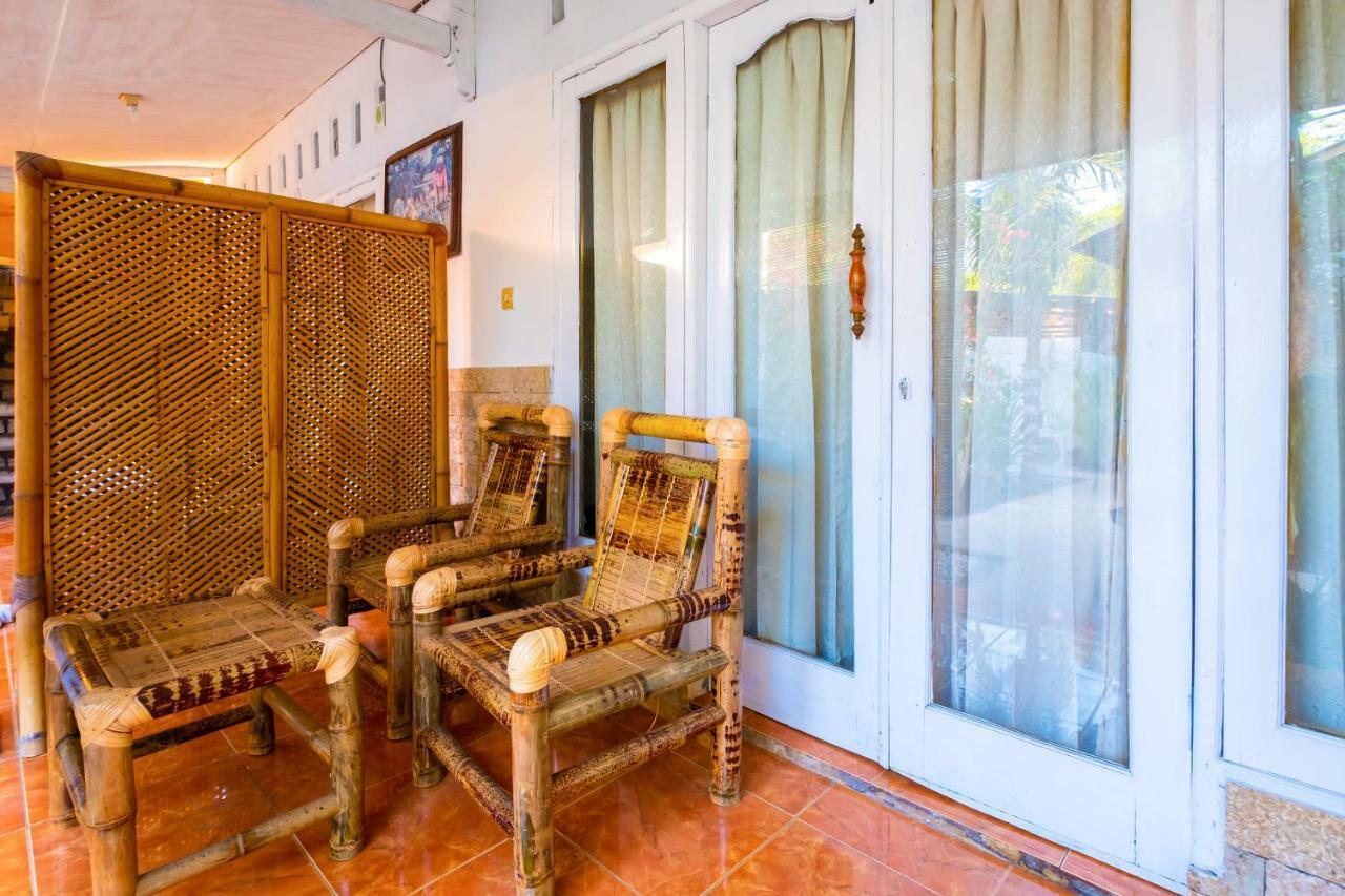 Hotel Oyo 1373 Chili Gili Gili Trawangan Exterior foto